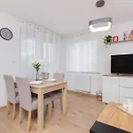Bright With Private Garden And Accepting Pets By Renters * Gdansk