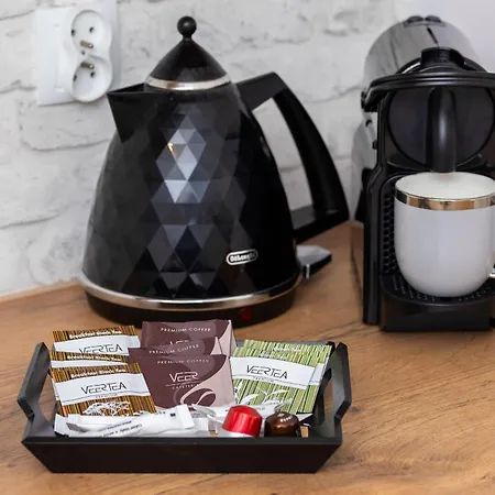 Bright With Private Garden And Accepting Pets By Renters