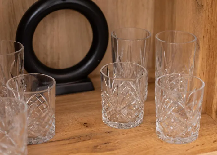 Bright With Private Garden And Accepting Pets By Renters * Danzica